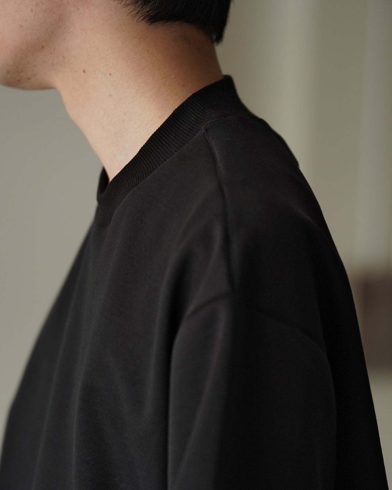 HIGH BACK COLLAR TEE RM261-044