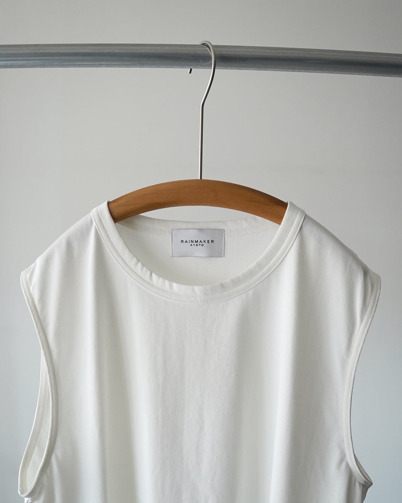 NO SLEEVE TEE RM261-047