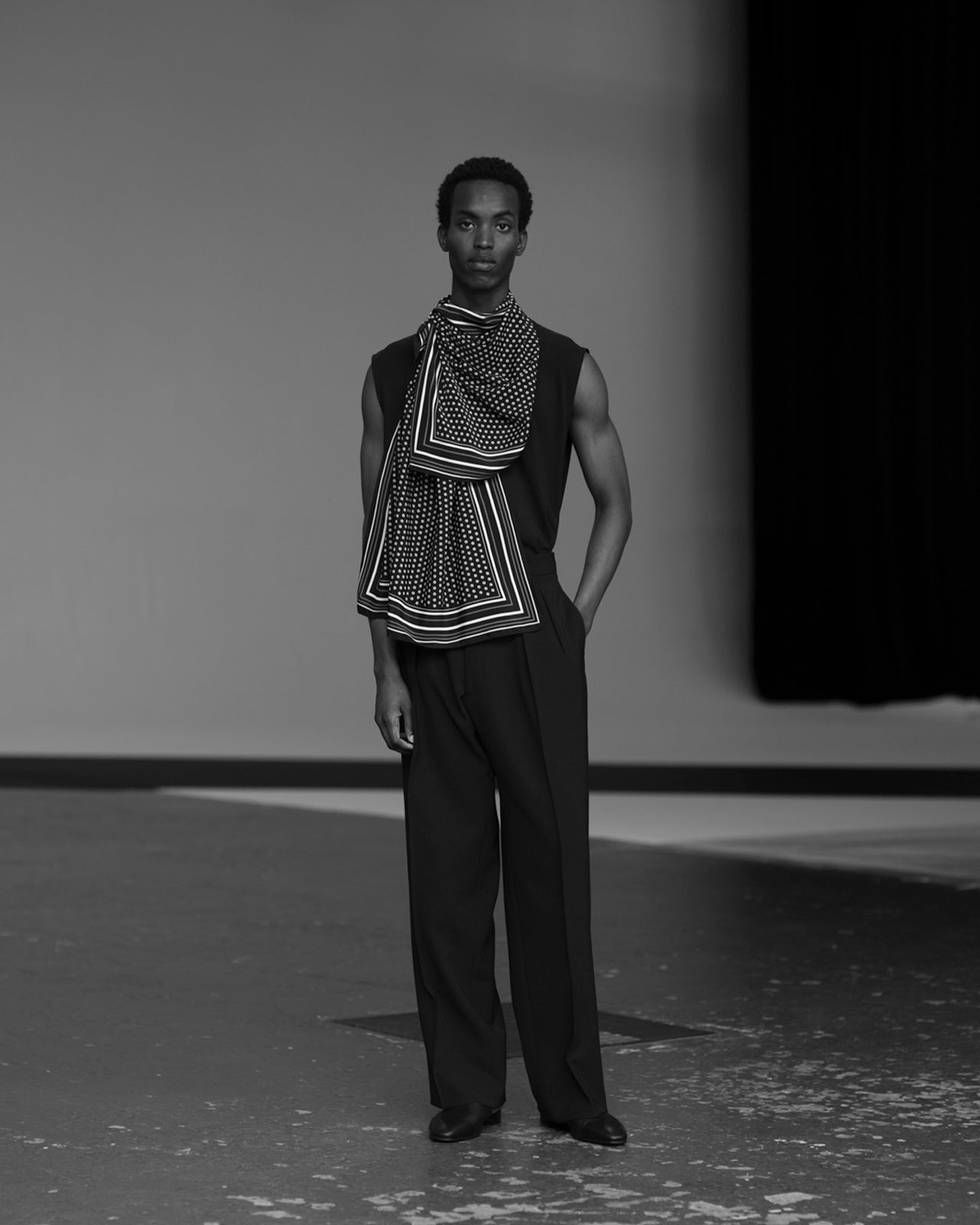 ETERNAL DOT STOLE RM261-049