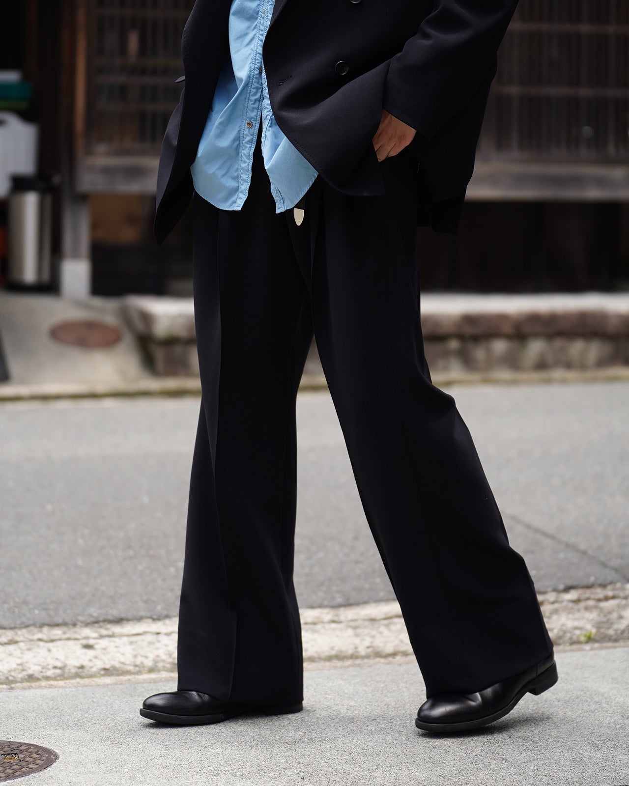 WIDE SEMI-FLARED TROUSERS RM262-005