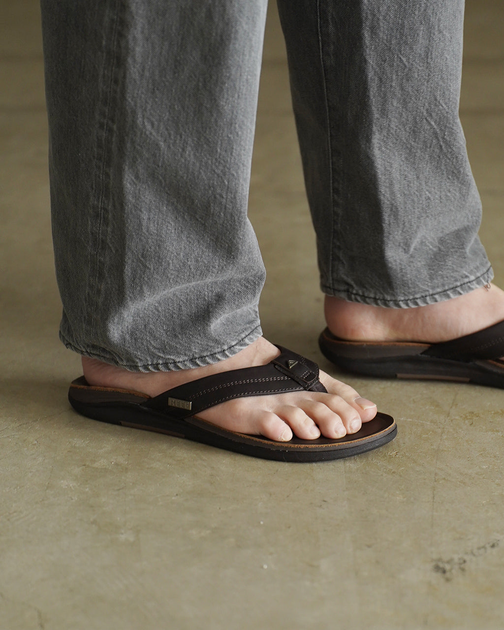 REEFリーフ LEATHER OFFSHORE ビーチサンダル トングサンダル 革