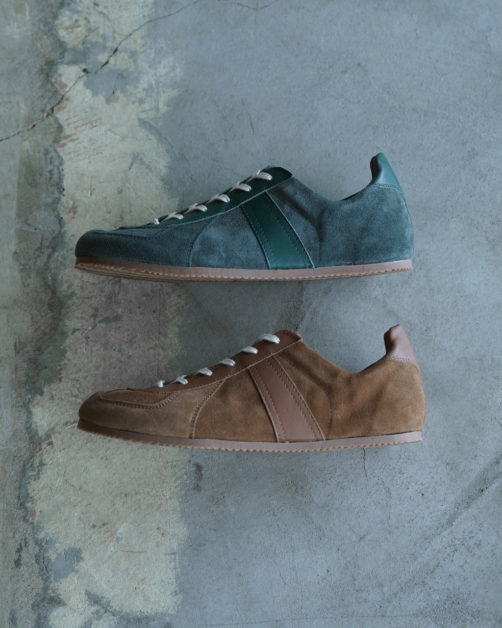 GERMAN MILITARY TRAINER 1714S