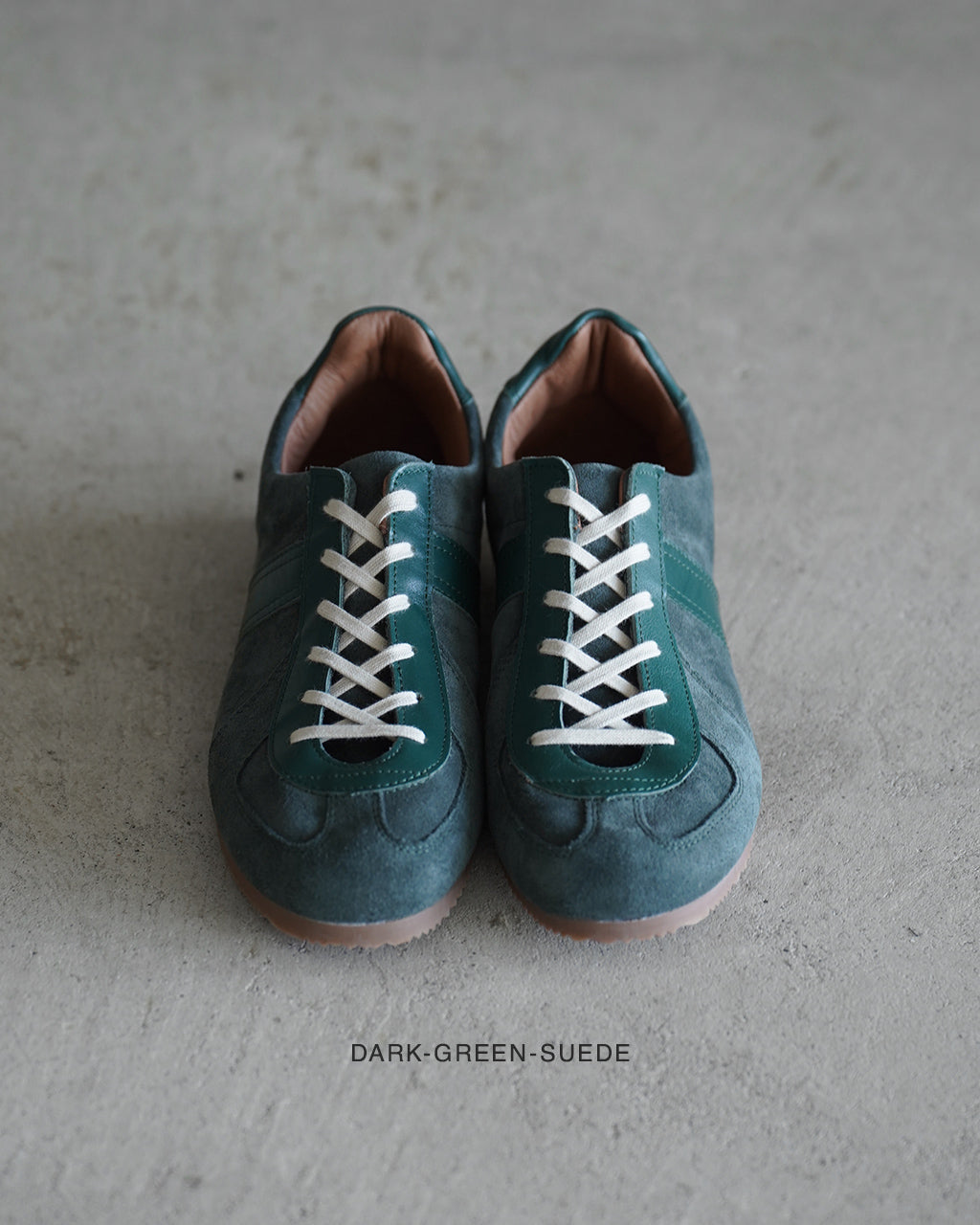 GERMAN MILITARY TRAINER 1714S