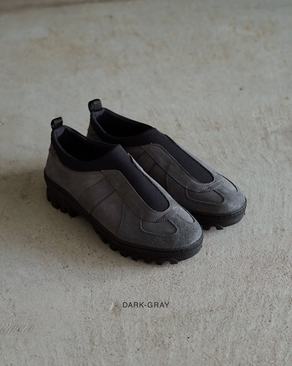 GERMAN MILITARY TRAINER 1728NS