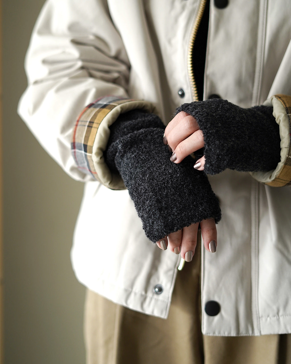 SEAMLESS HAND WARMER ”WOOL FLEECE” R5100