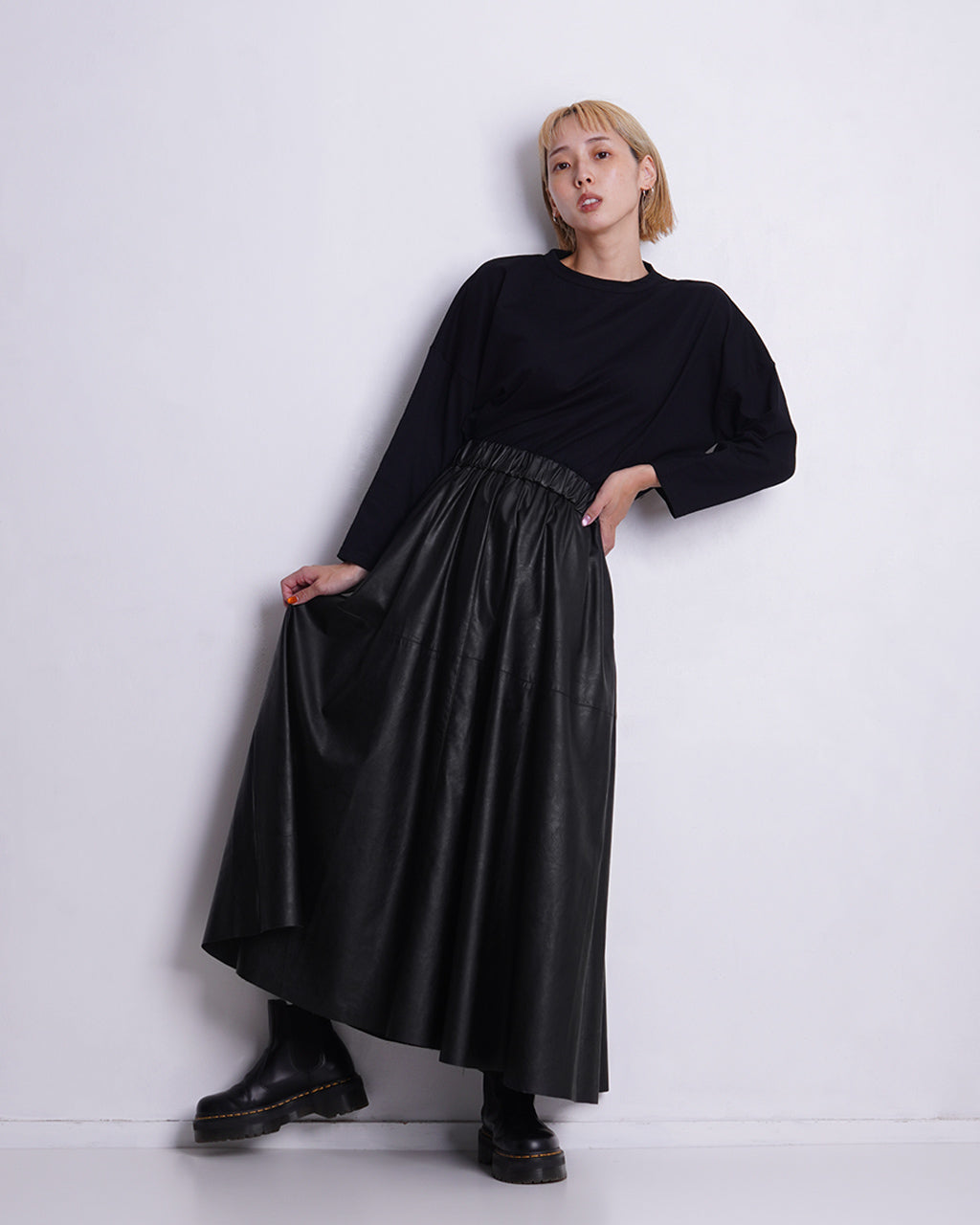 【SALE！40%OFF】SACRA サクラ シンセティック レザー スカート SYNTHETIC LEATHR SKIRT イージースカート ロング丈 フレア 124522122【送料無料】