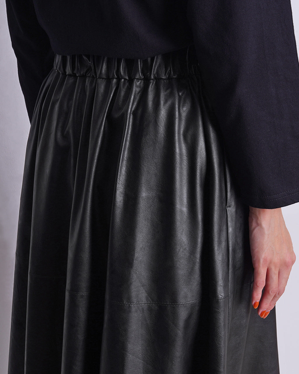 【SALE！40%OFF】SACRA サクラ シンセティック レザー スカート SYNTHETIC LEATHR SKIRT イージースカート ロング丈 フレア 124522122【送料無料】