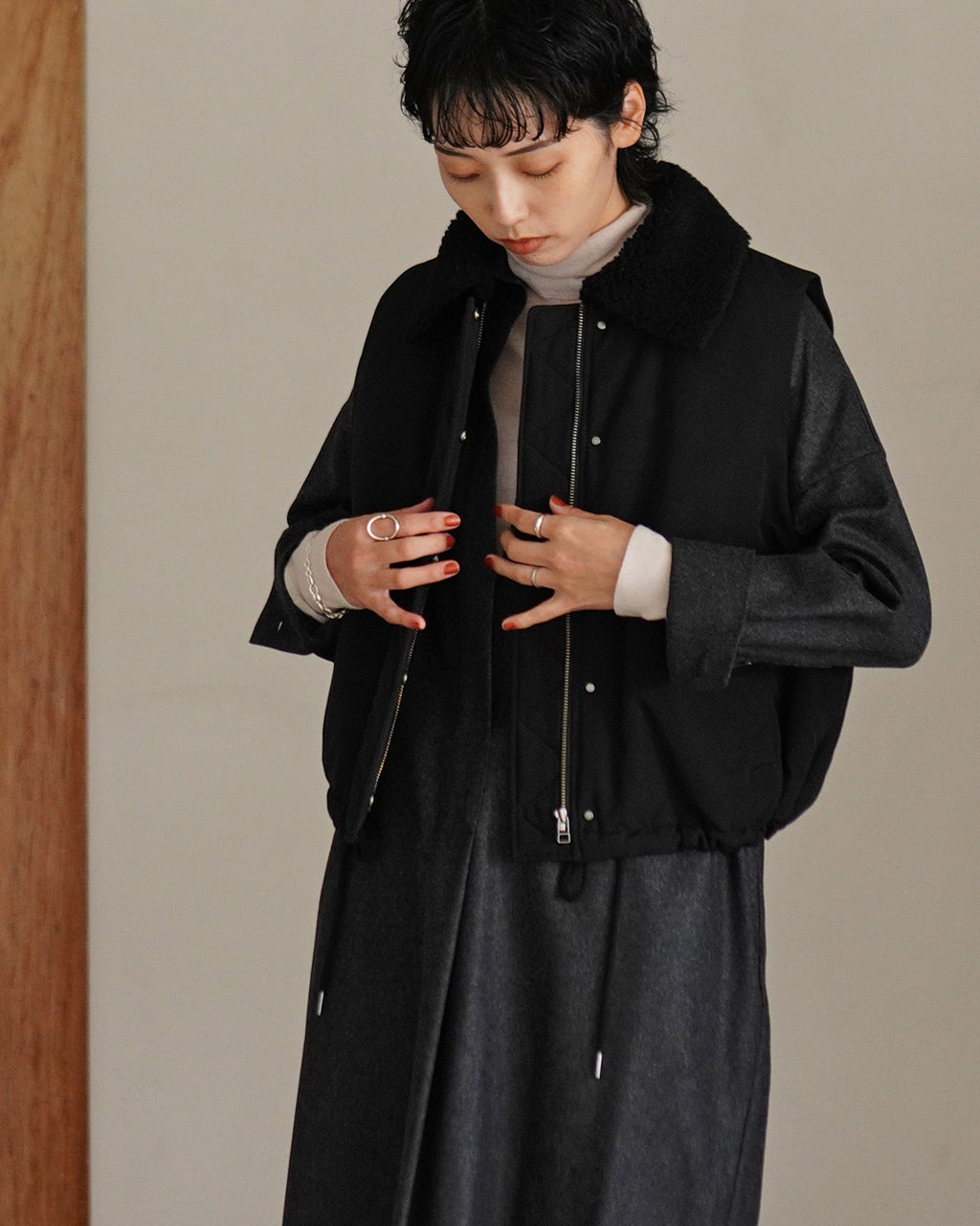 サクラ SACRA パディング ハイカウント タッサー ショートジレ ベスト