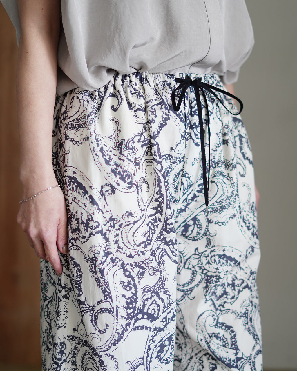 BLURRED PAISLEY PANTS 126119111