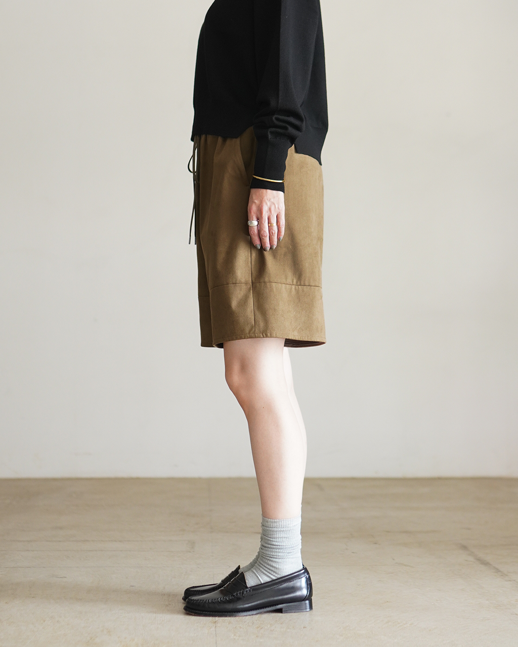 SYNTHETIC SUEDE SHORTS 126520111