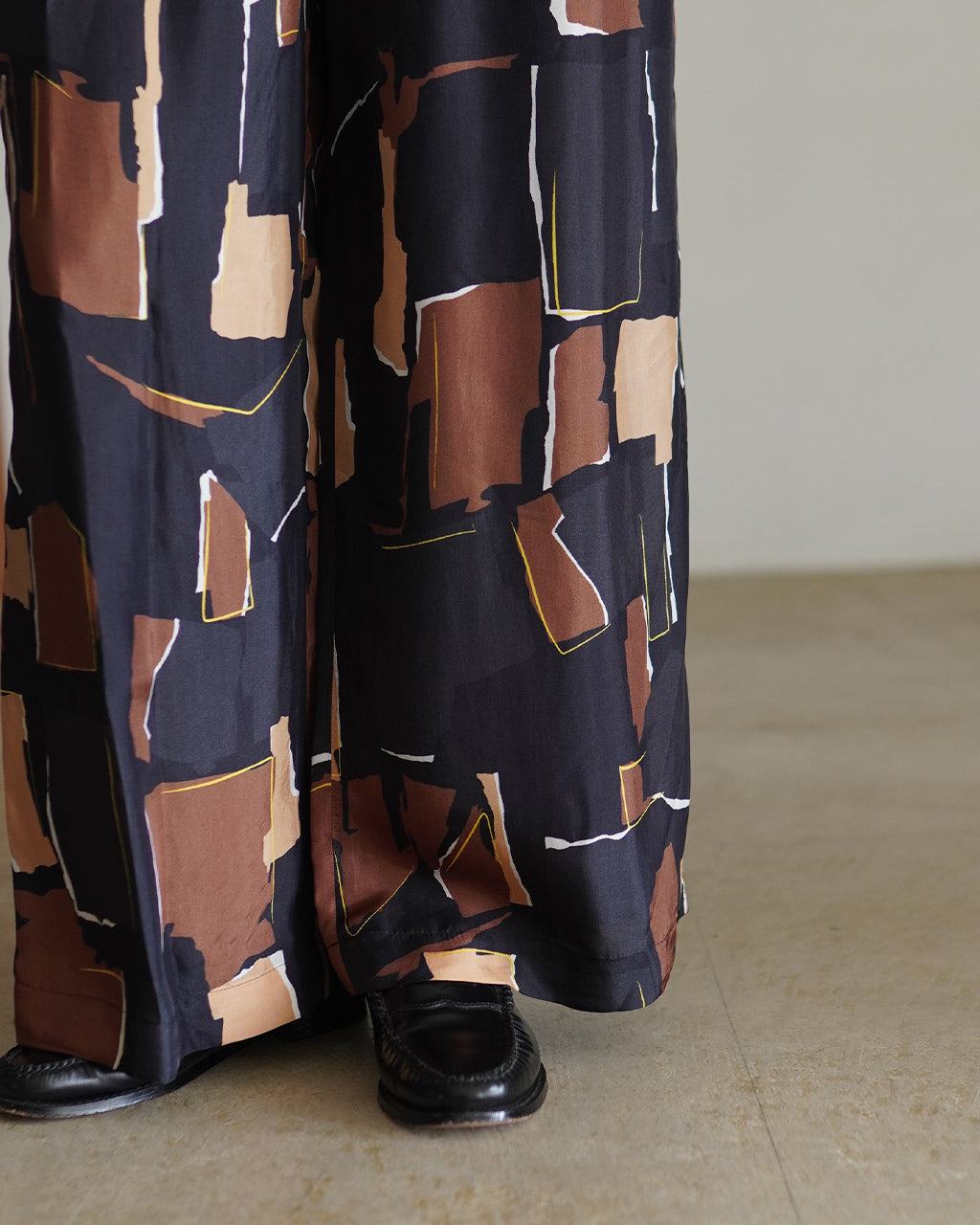 GEOMETRIC PAINTING PANTS 126517112