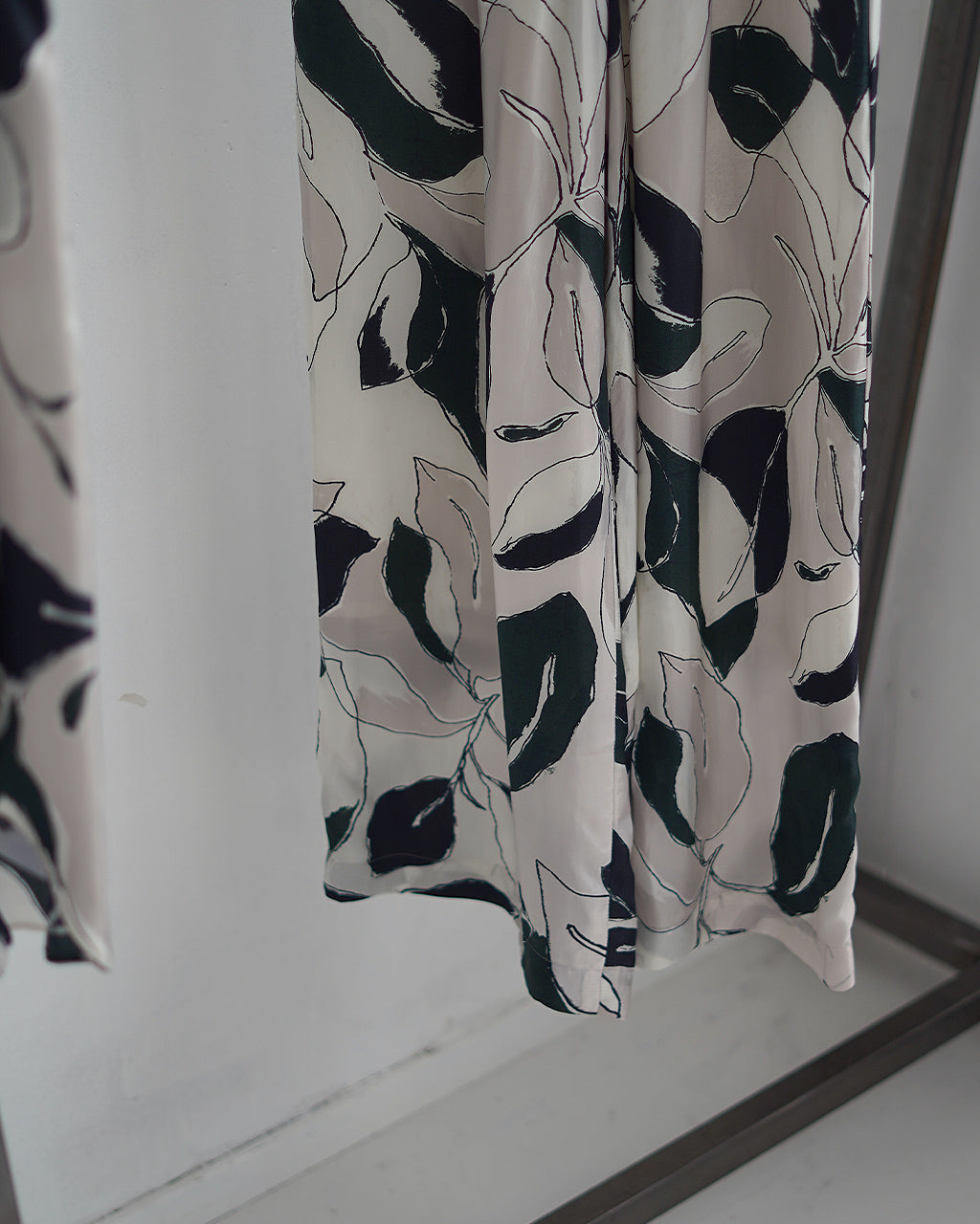 MODERN LEAVES PANTS 126213112