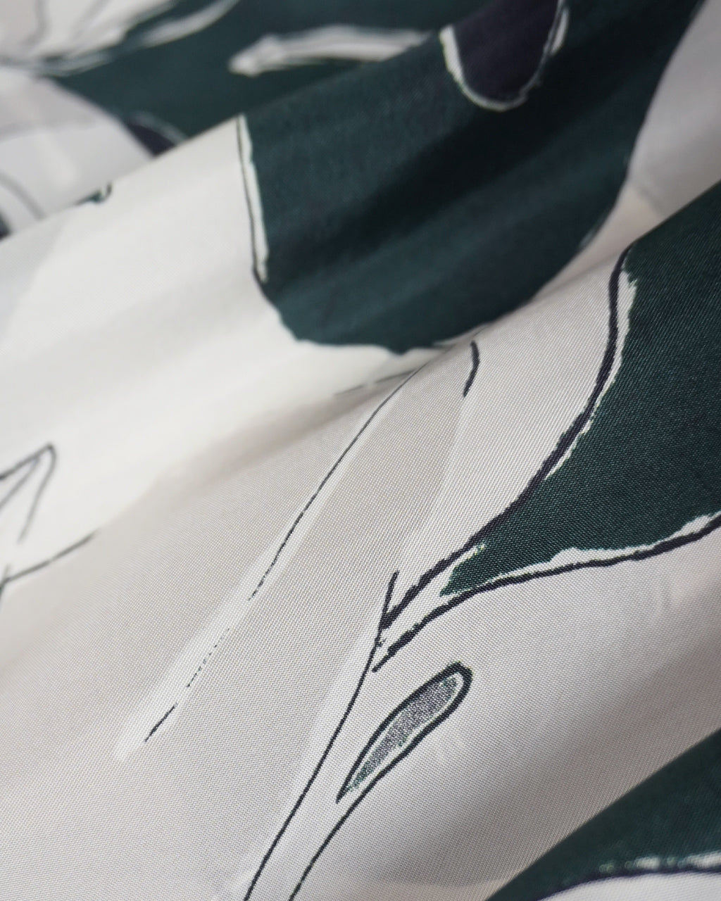 MODERN LEAVES TOP 126213071