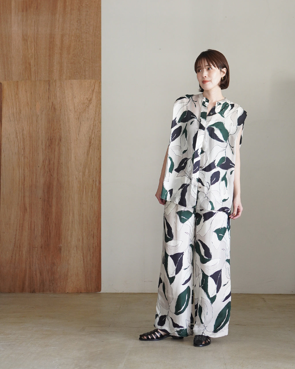 MODERN LEAVES TOP 126213071