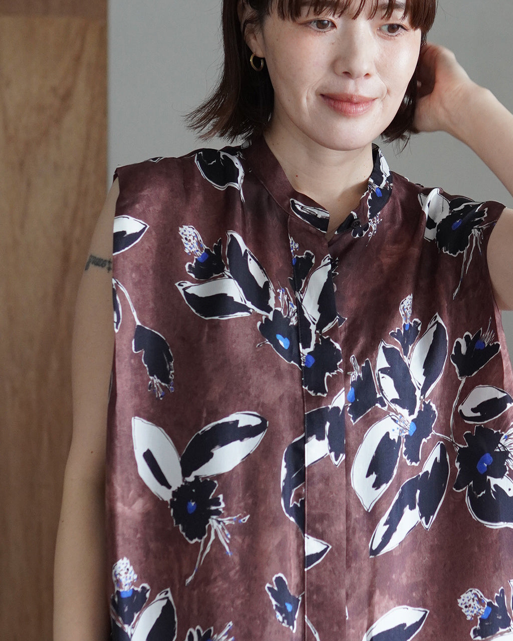 PAINTING FLORA TOP 126214071