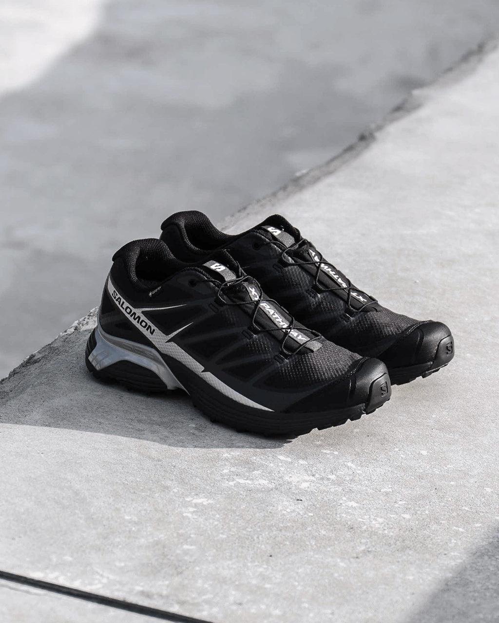 SALOMON 살로몬 XT-PATHWAY GTX 스니커 고어 텍스 스포츠 스타일 슈즈 구두 블랙×실버 L47577500【쿠폰 대상외】【무료우송】 