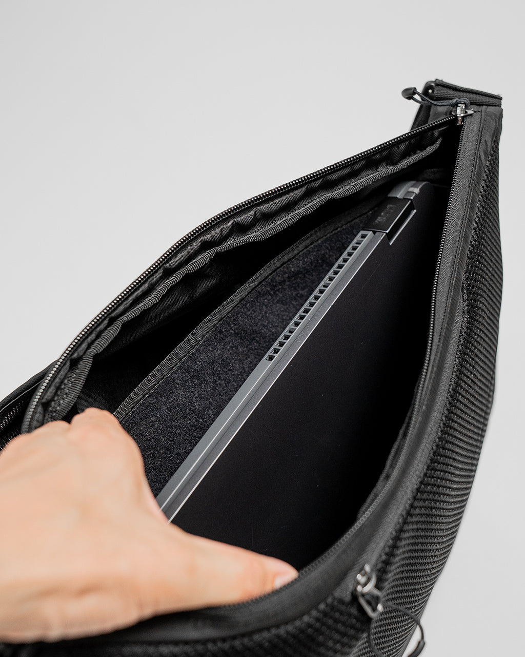 ACS SHOULDER BAG LC2867600