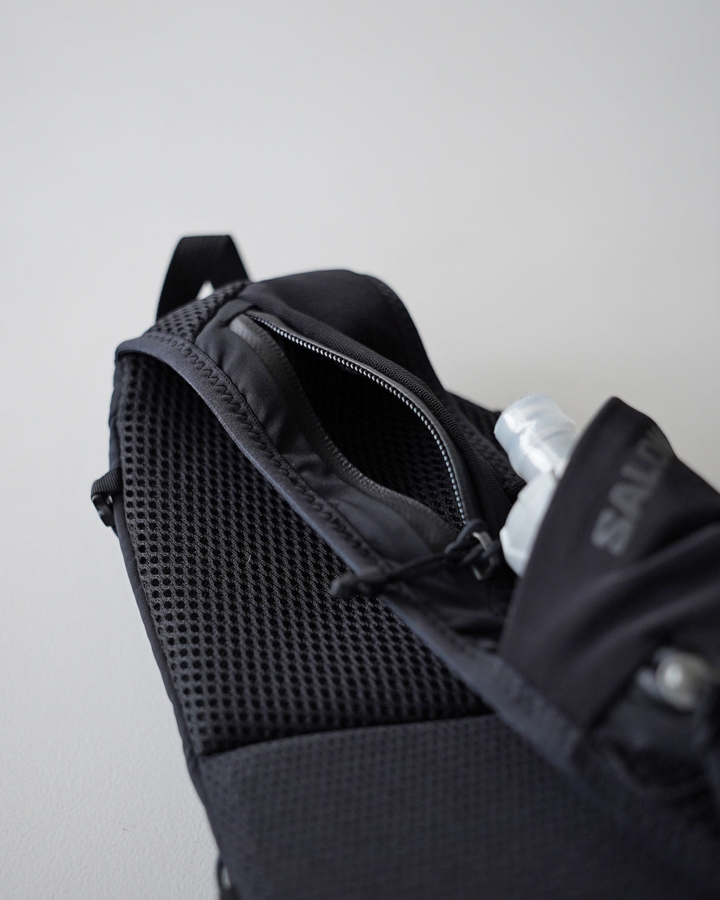 サロモン SALOMON ADV クロスボディバッグ ユニセックス レディース