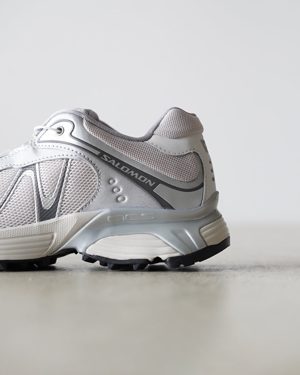 SALOMON サロモン XT-ウィスパー レディース XT-WHISPER L47762000