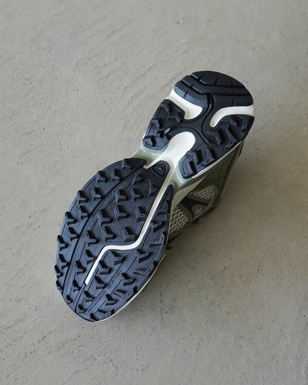 XT-WHISPER EMBROIDERY L49216400 L49142600