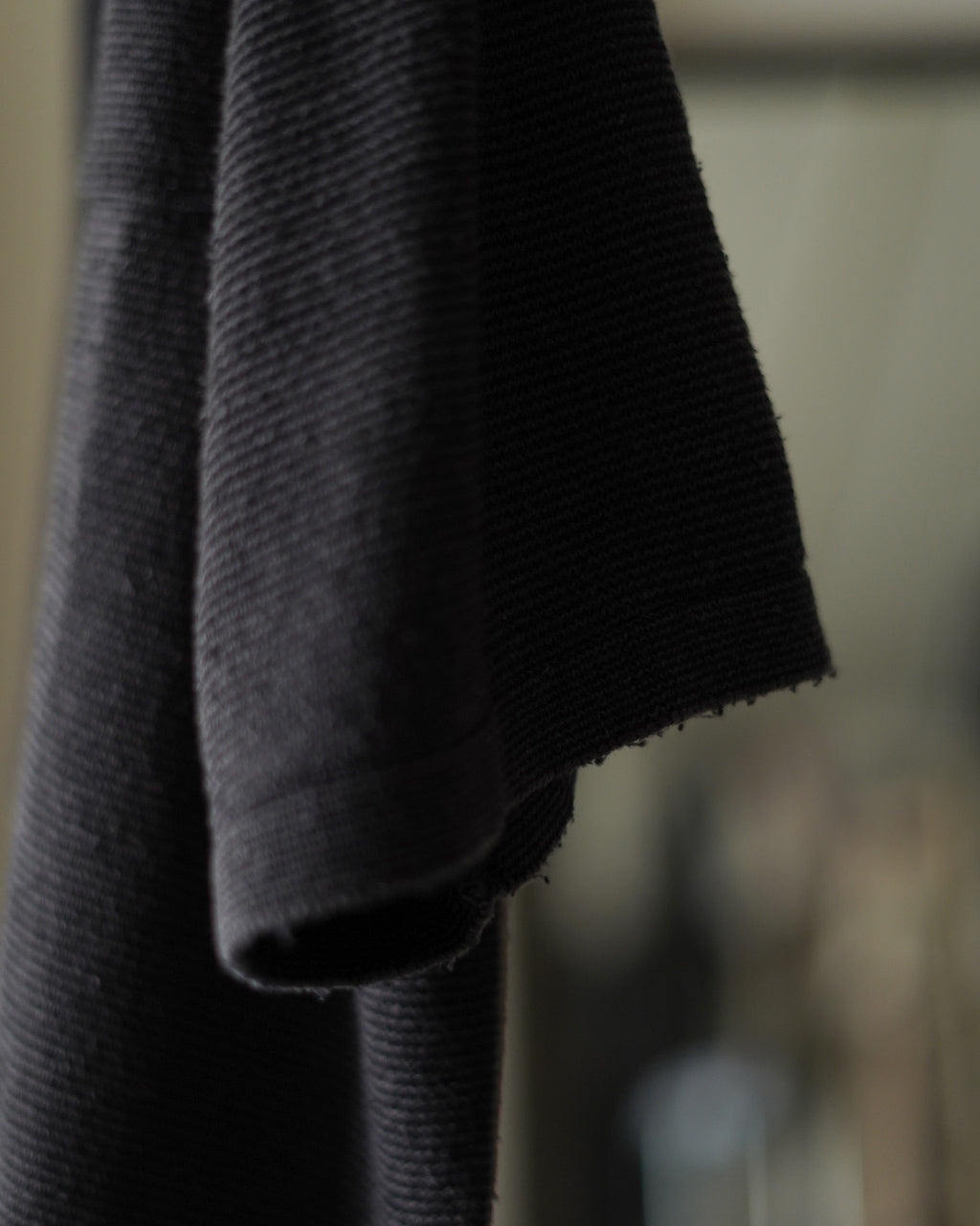 Silk Noir Knit S/S Crew Neck 26s-SKA0104