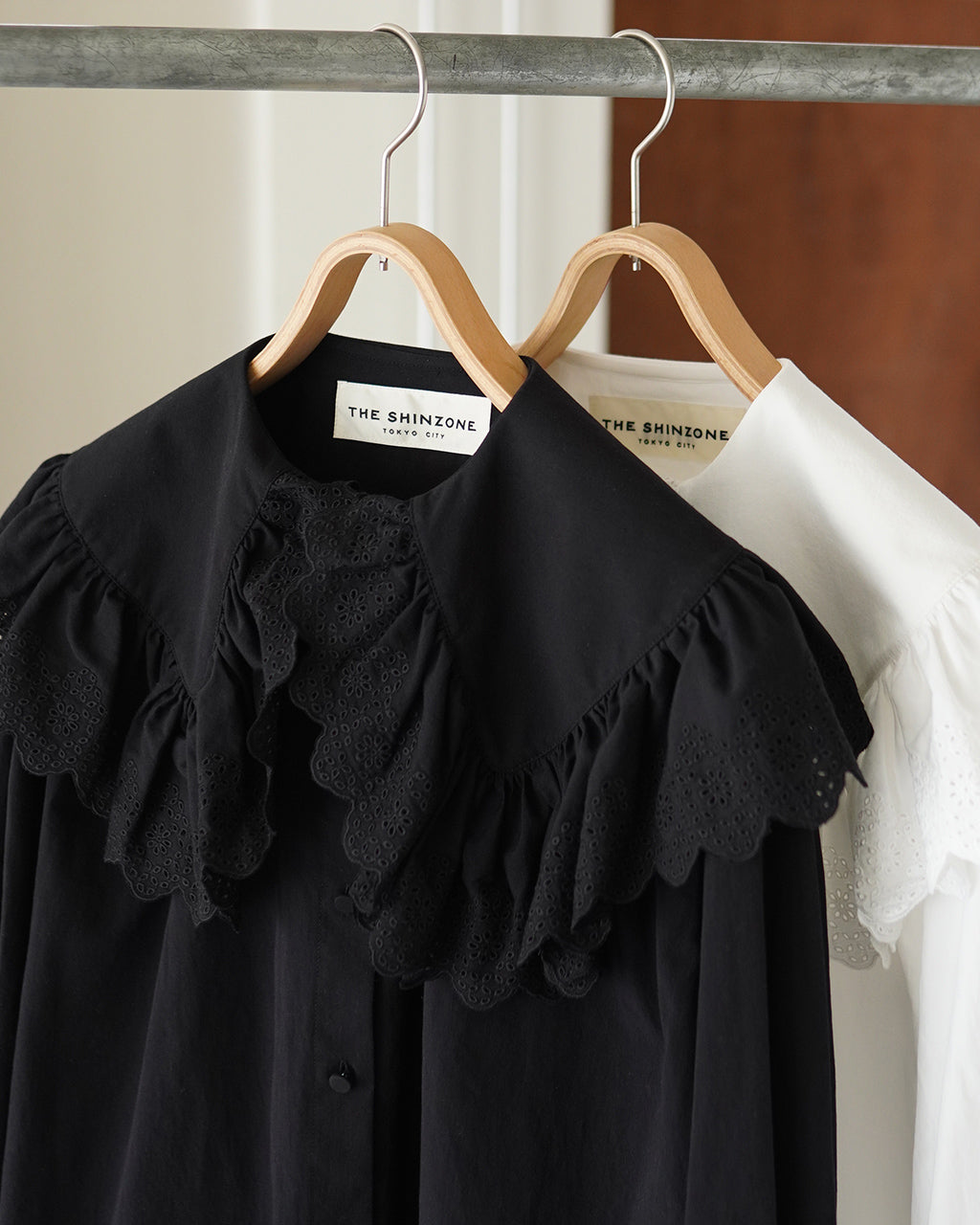 THE SHINZONE LACE COLLAR BLOUSE 25AMSBL02