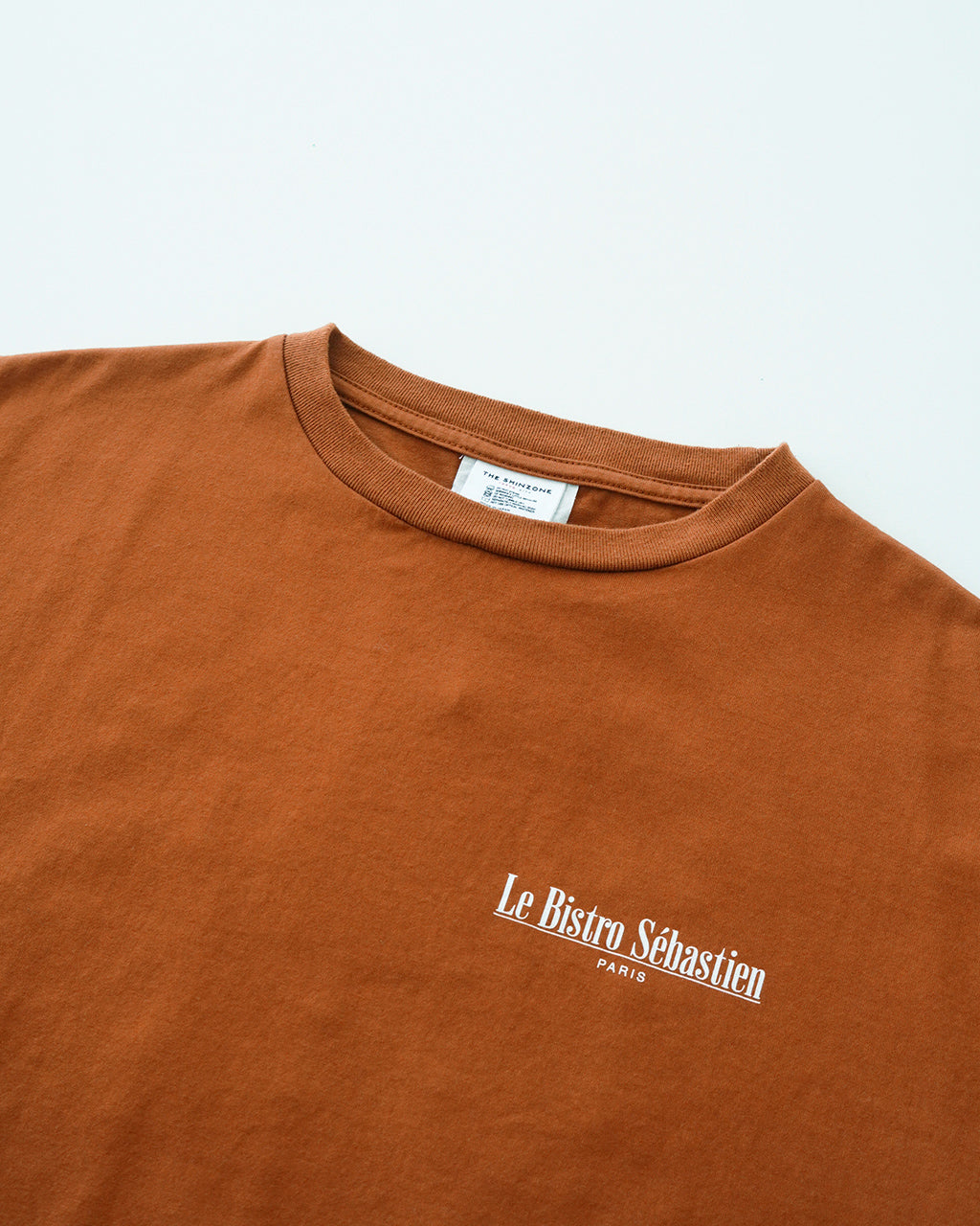 THE SHINZONE シンゾーン グラフィック Tシャツ BISTRO MENU TEE ビストロメニュー バックプリント 半袖 クルーネック カットソー 25SMSCU14【送料無料】