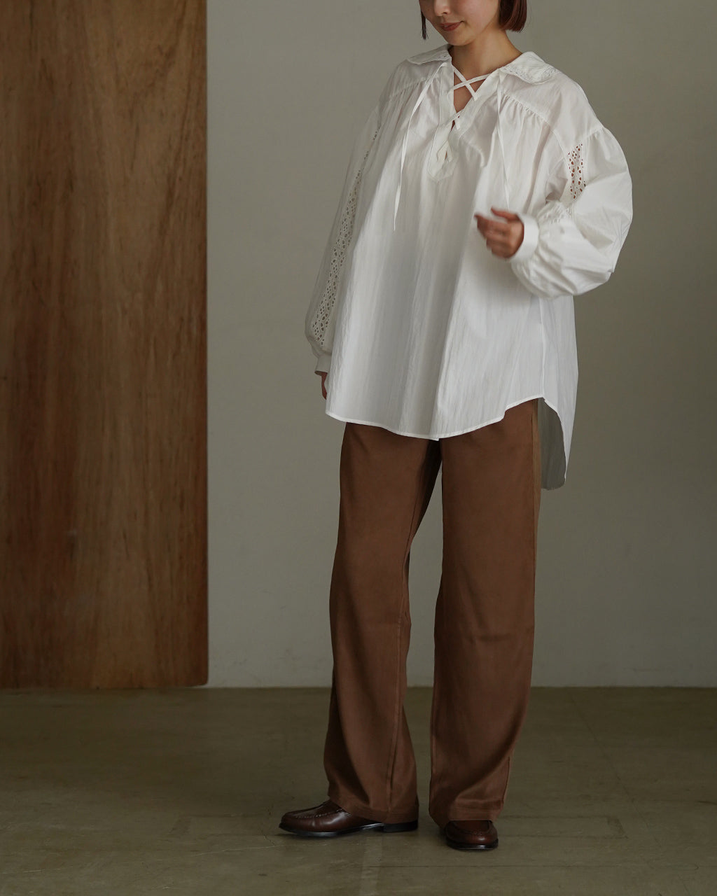 LACE-UP BLOUSE 26SMSBL02