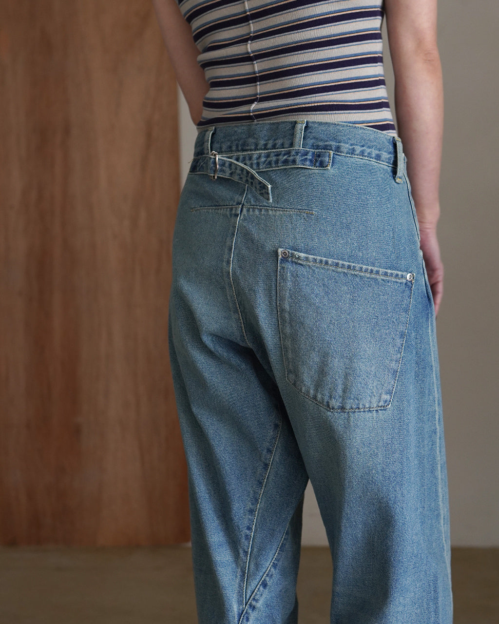 BACK CINCH JEANS COM-26S-DM07