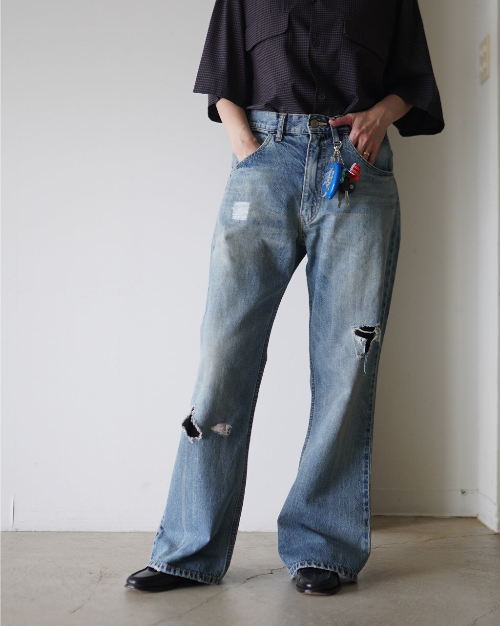 KENDRICK (DISTRESSED JEANS) COM-26F-DM01