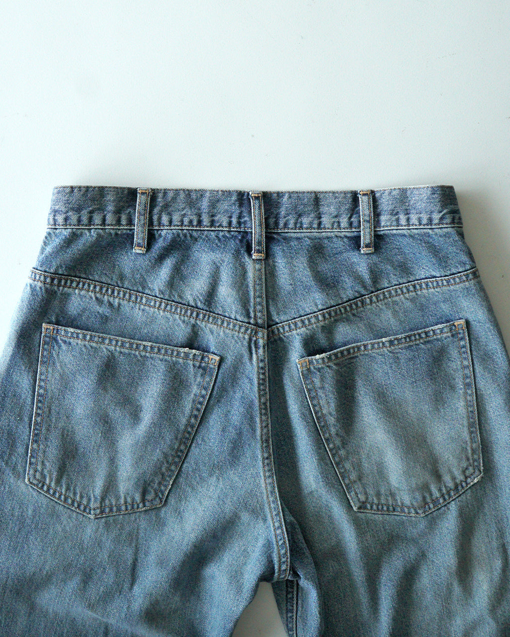 KENDRICK (DISTRESSED JEANS) COM-26F-DM01