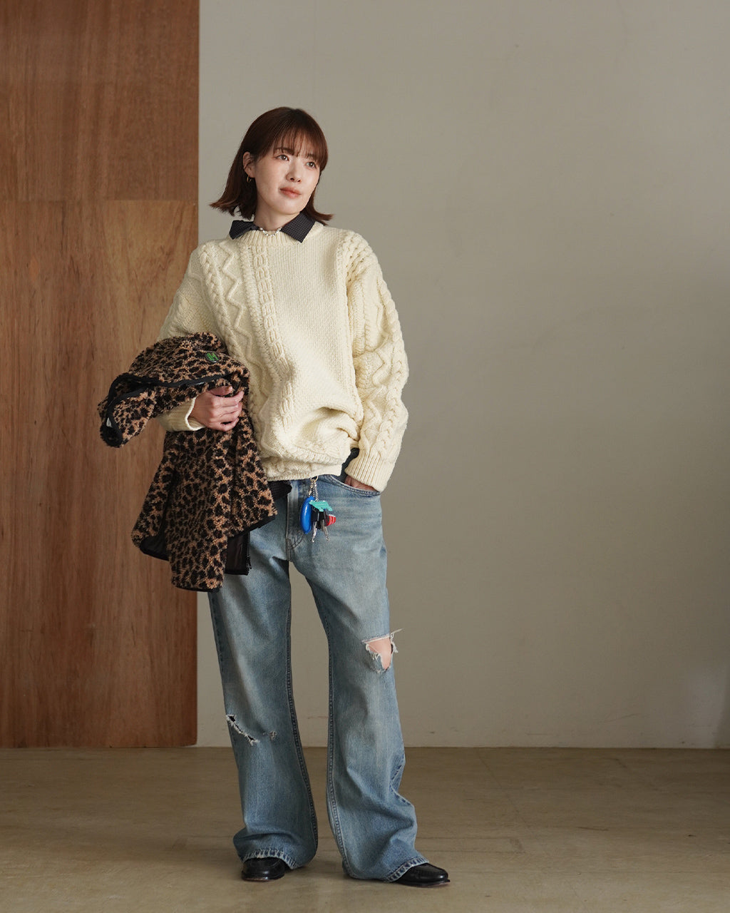 KENDRICK (DISTRESSED JEANS) COM-26F-DM01