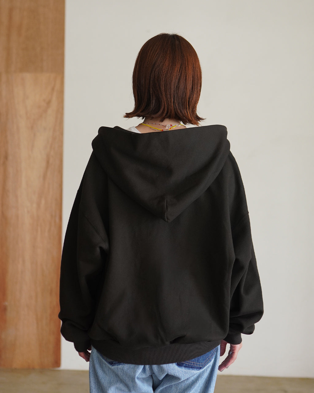 WHITE ZIP HOODIE COM-26S-CU04