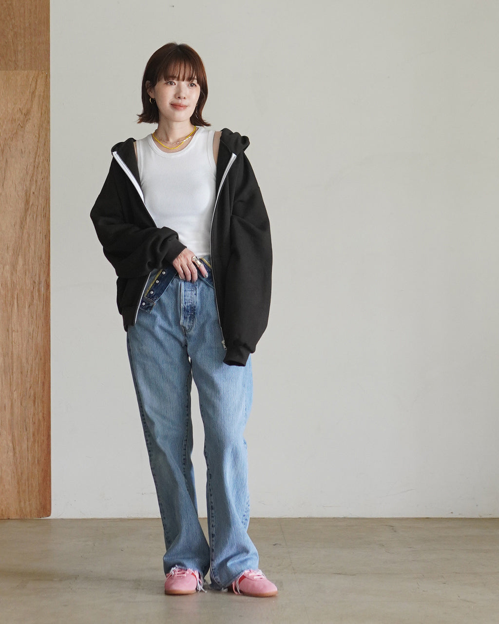 WHITE ZIP HOODIE COM-26S-CU04