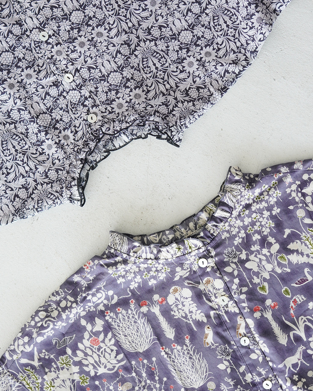 【SALE！30%OFF】sosotto ソソット LIBERTYPRINT 裾ドロスト フリル衿 プルオーバーブラウス リバティプリント 花柄 フラワープリント 42454921【送料無料】