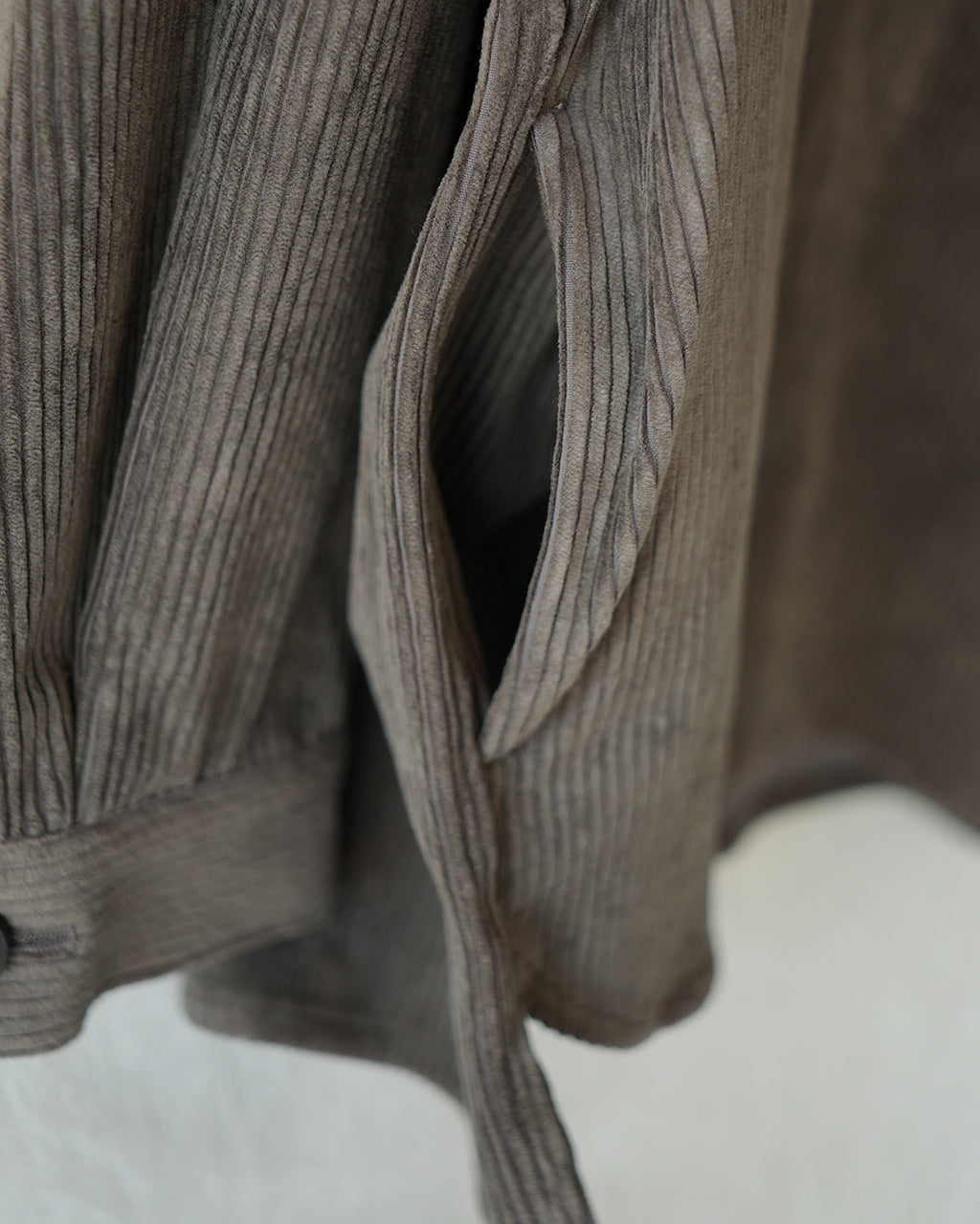 Corduroy shirt jacket BL02253