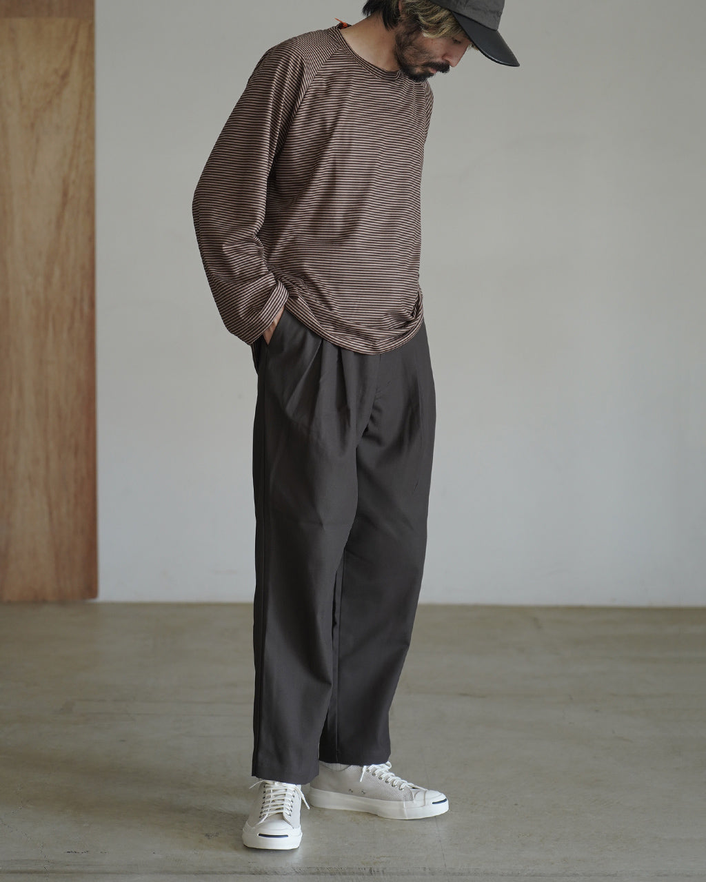 Deep tuck pressed pants PT05263