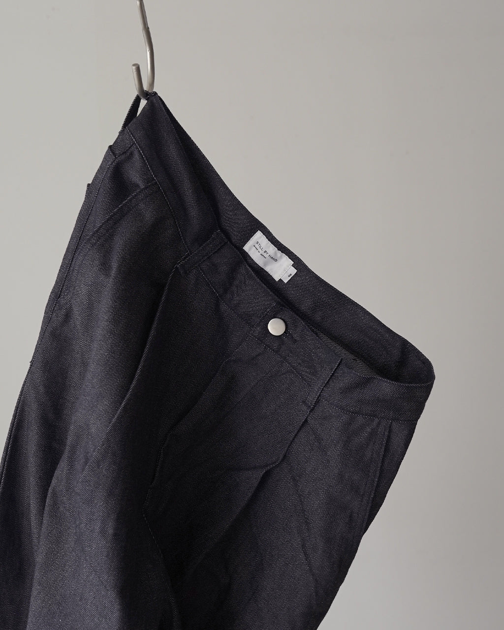 Deep tuck wide denim pants DN01253