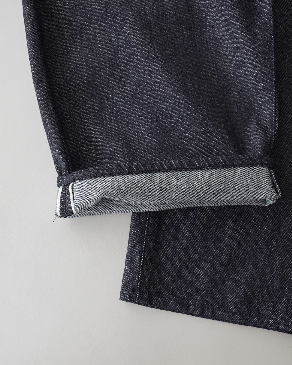 Deep tuck wide denim pants DN01253