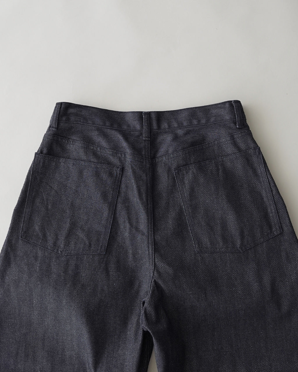 Deep tuck wide denim pants DN01253