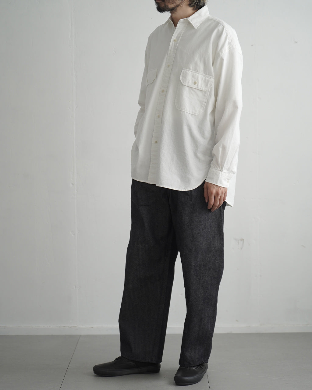 Deep tuck wide denim pants DN01253