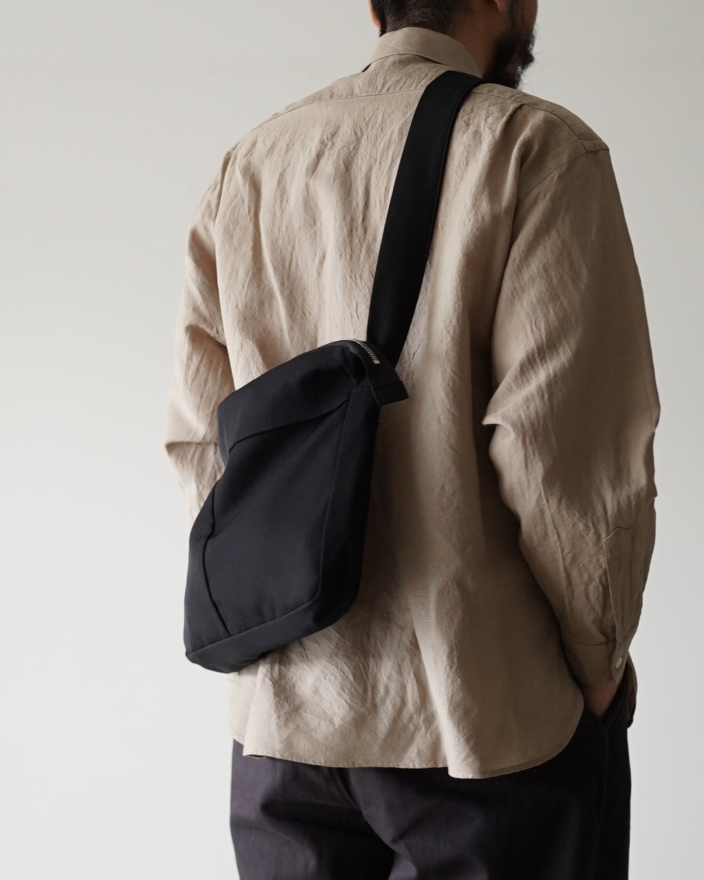 STILL BY HAND スティルバイハンド ショルダーバッグ ユニセックス