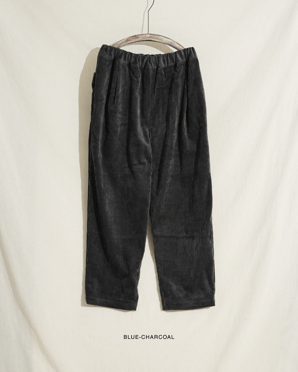 Corduroy easy pants PT03253