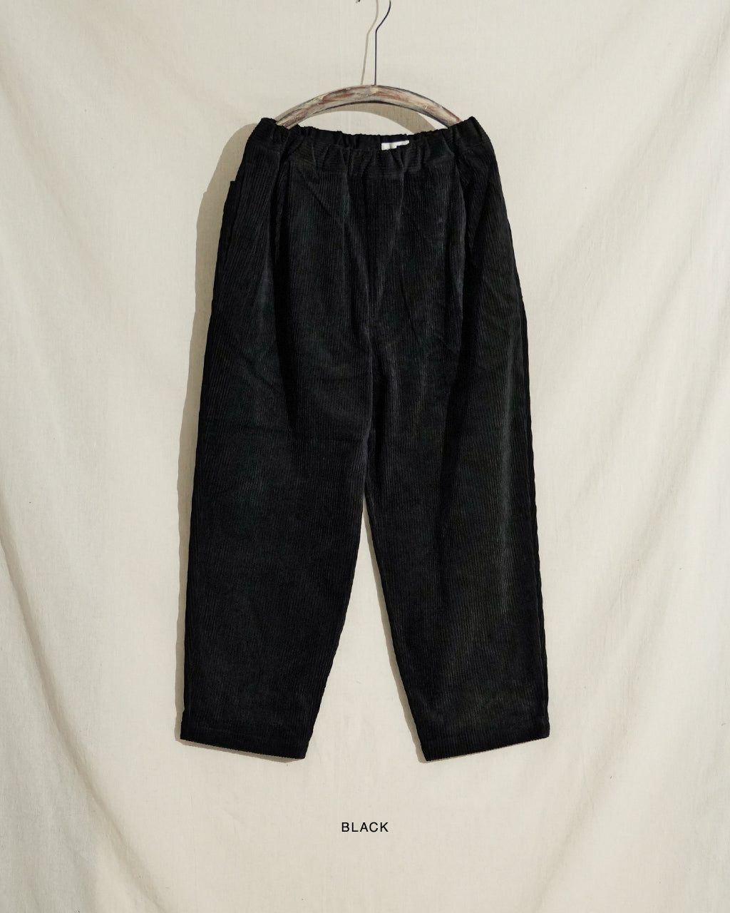 Corduroy easy pants PT03253