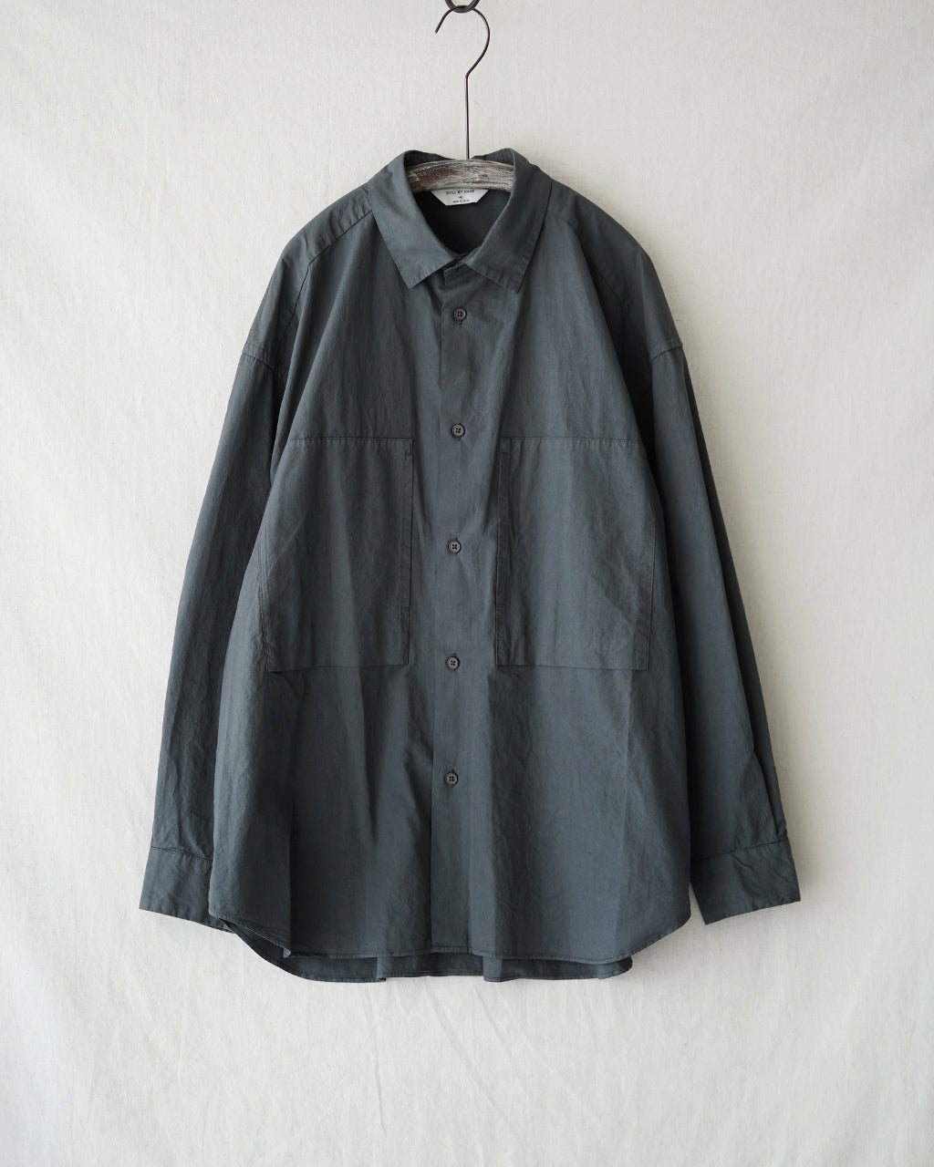 STILL BY HAND Garment-dye over shirt SH01253