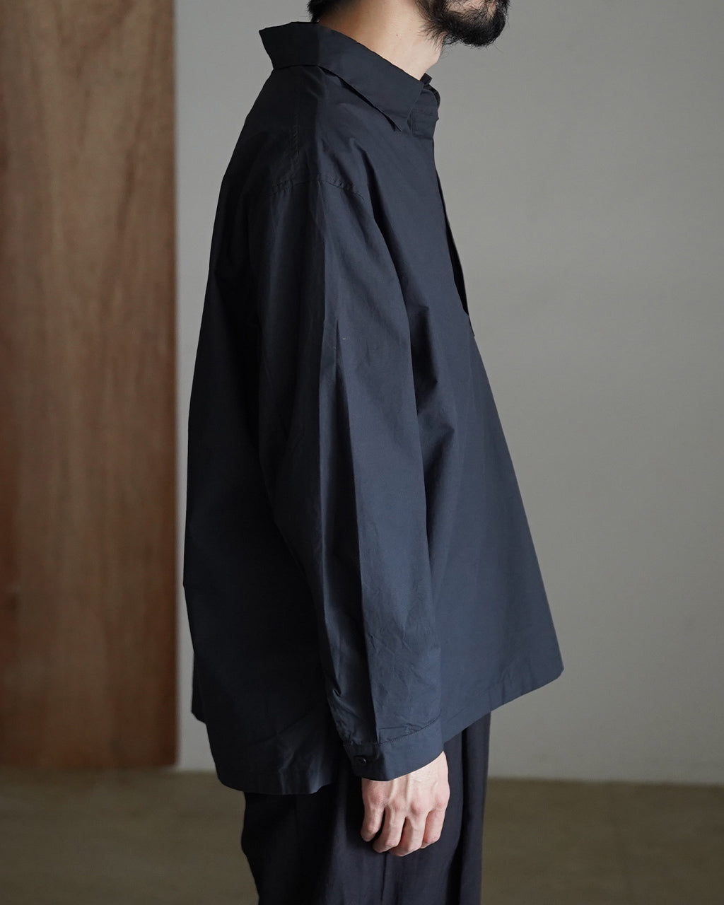 Buttonless over shirt SH04261