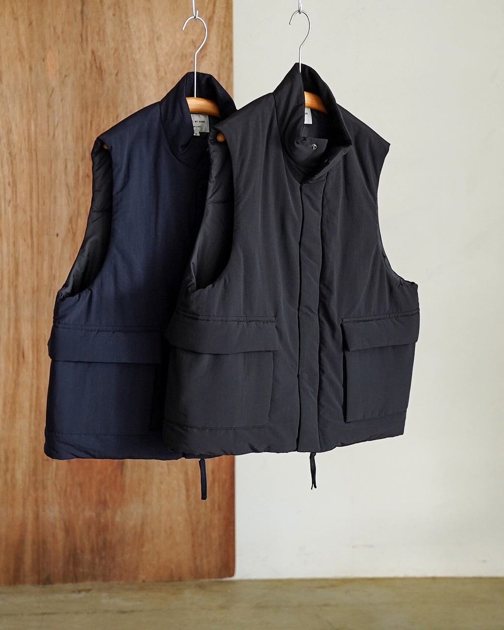 Stand collar padded vest VE01253