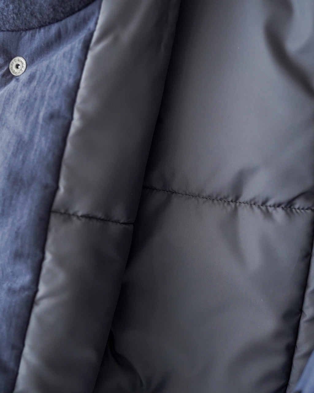 Stand collar padded vest VE01253