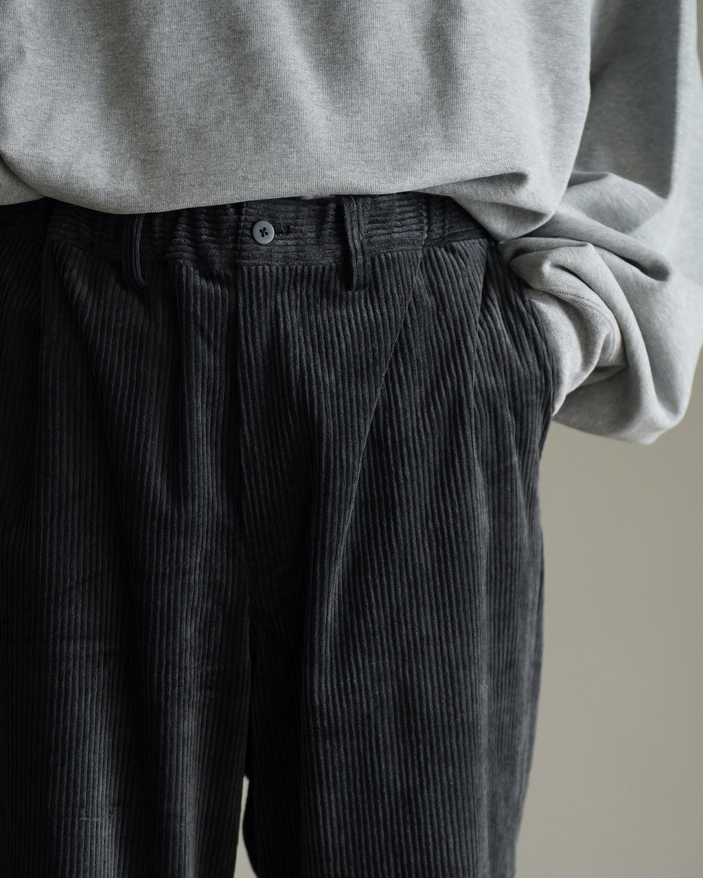 Corduroy straight pants PT03263