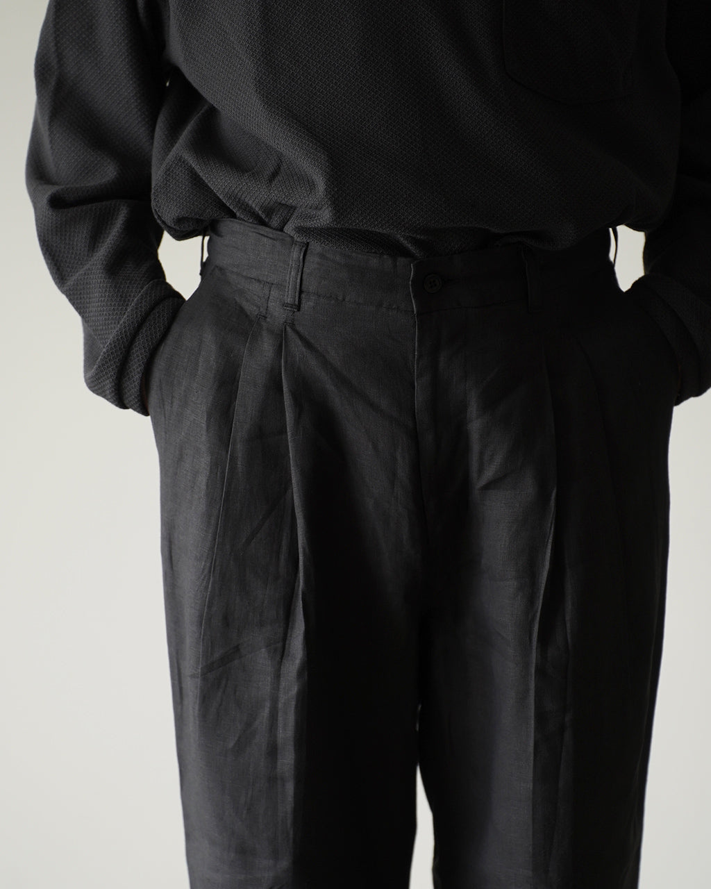 Linen tuck tapered pants PT02262